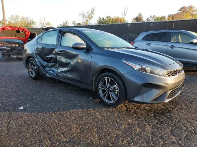 2023 KIA FORTE LX  