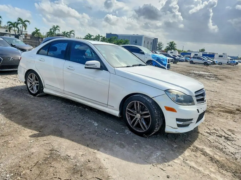 2014 MERCEDES-BENZ C 250  