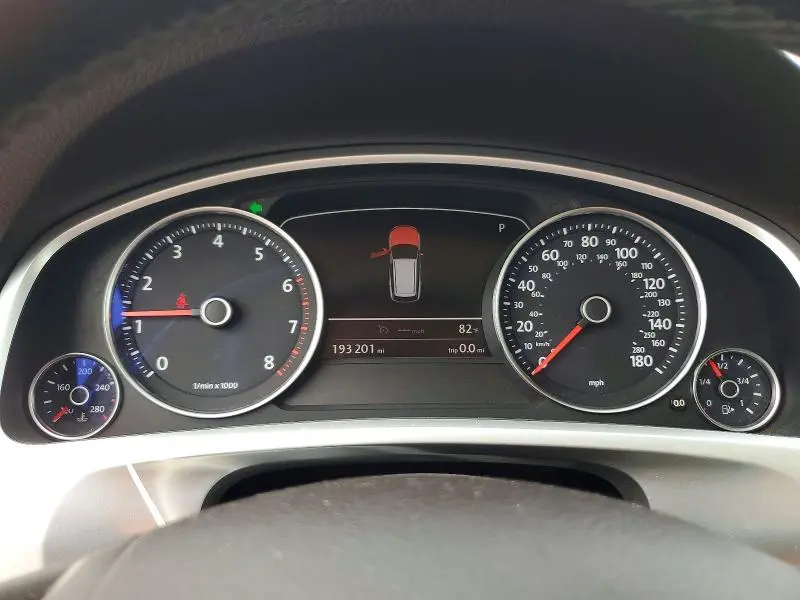 2013 VOLKSWAGEN TOUAREG V6  