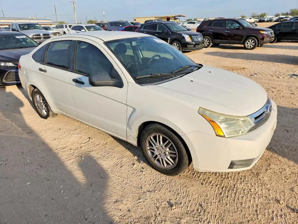 2011 FORD FOCUS SE  