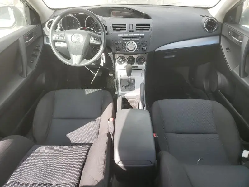 2010 MAZDA 3 I  