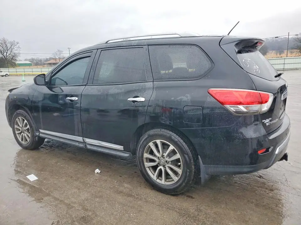 2013 NISSAN PATHFINDER S  