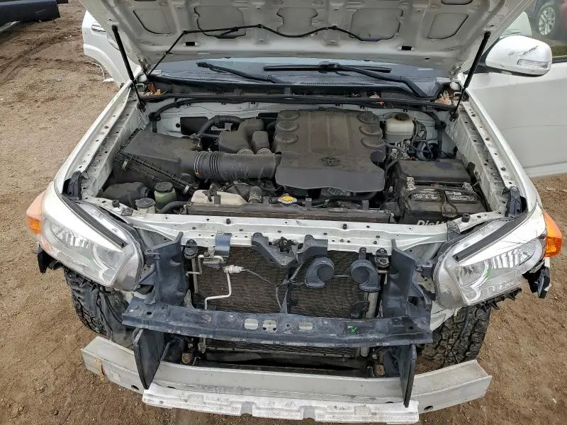 2013 TOYOTA 4RUNNER SR5  