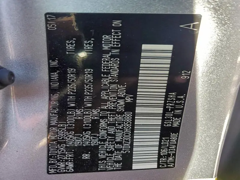 2017 TOYOTA SIENNA SE  