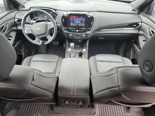 2023 CHEVROLET TRAVERSE LT  