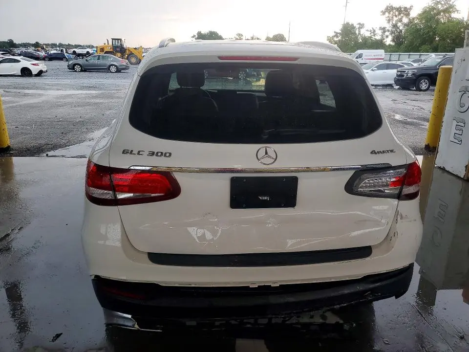 2019 MERCEDES-BENZ GLC 300 4MATIC  