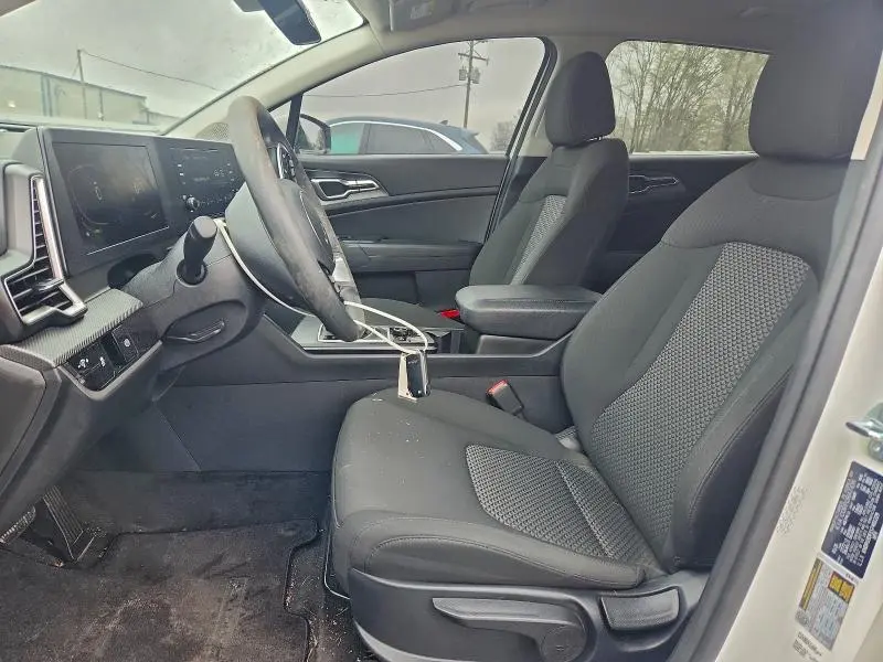 2025 KIA SPORTAGE LX  