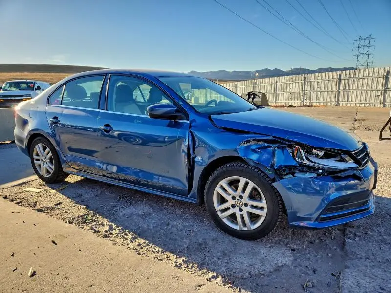 2017 VOLKSWAGEN JETTA   