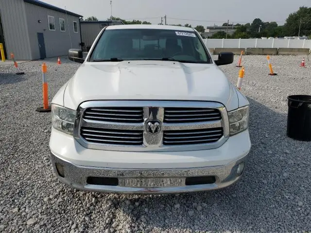 2016 RAM 1500 SLT  