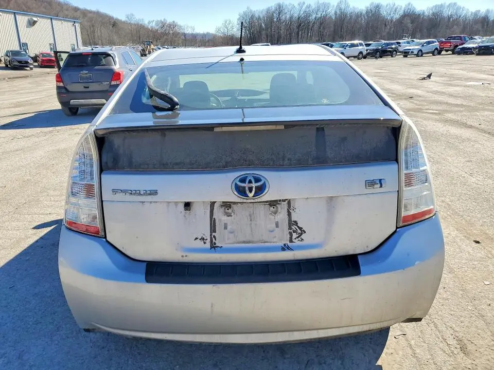 2011 TOYOTA PRIUS TWO  