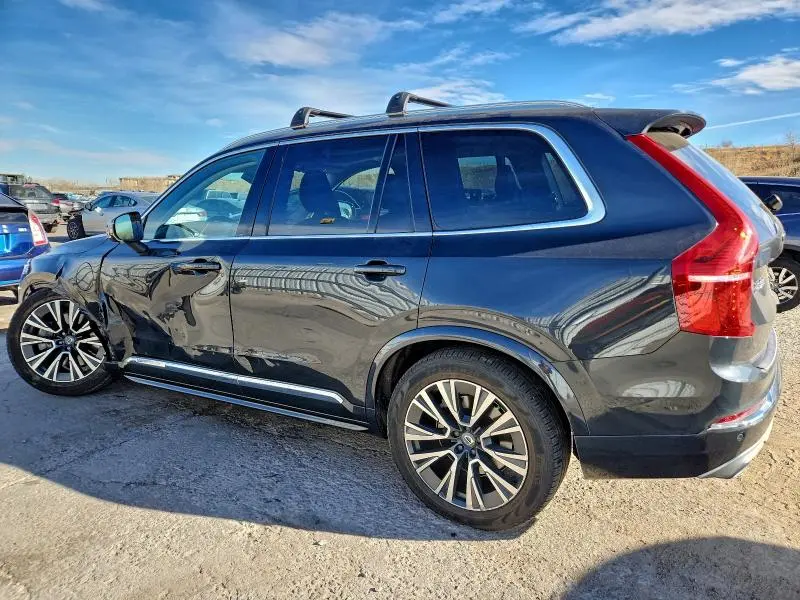 2021 VOLVO XC90 T8 RECHARGE MOMENTUM  