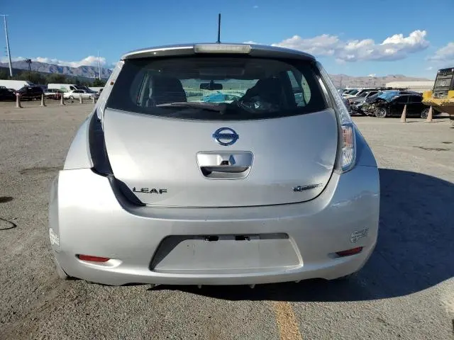 2016 NISSAN LEAF SV  