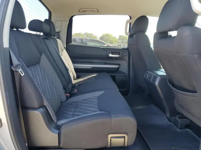 2020 TOYOTA TUNDRA CREWMAX SR5  