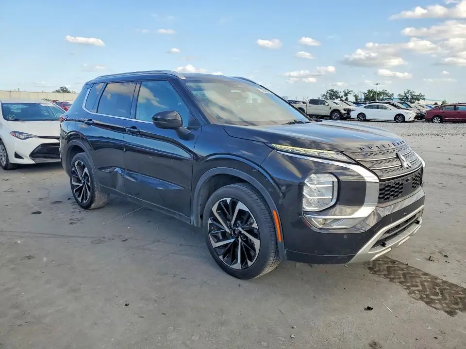 2022 MITSUBISHI OUTLANDER SEL  