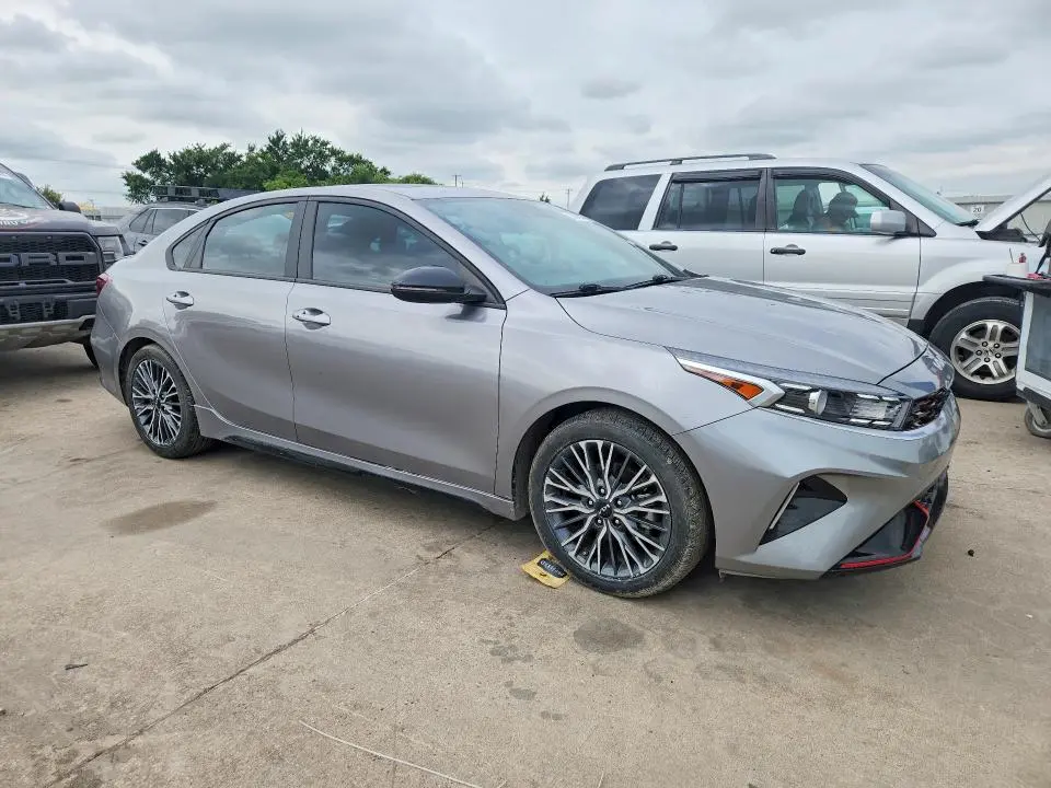 2023 KIA FORTE GT LINE  
