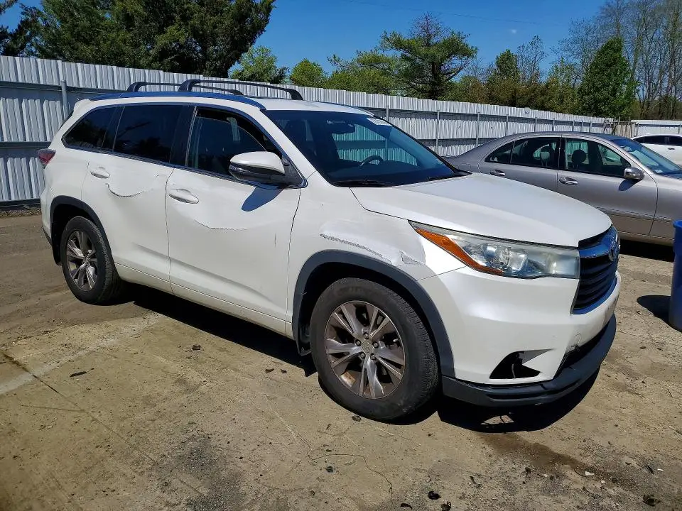 2015 TOYOTA HIGHLANDER XLE  