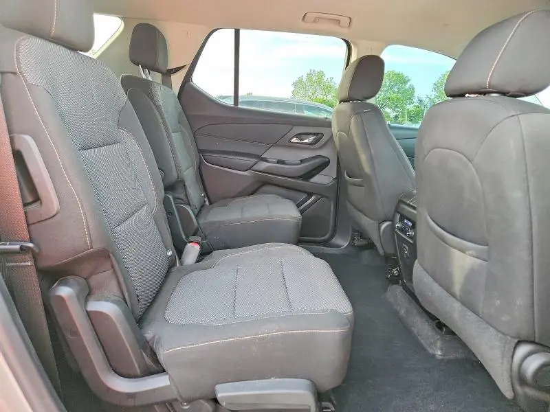 2021 CHEVROLET TRAVERSE LT  