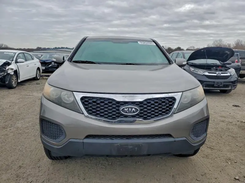 2011 KIA SORENTO BASE  