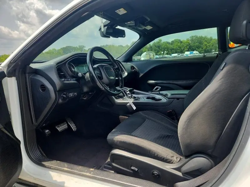 2016 DODGE CHALLENGER SXT  