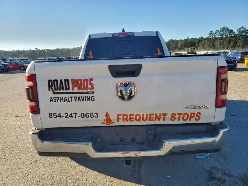 2024 RAM 1500 TRADESMAN  