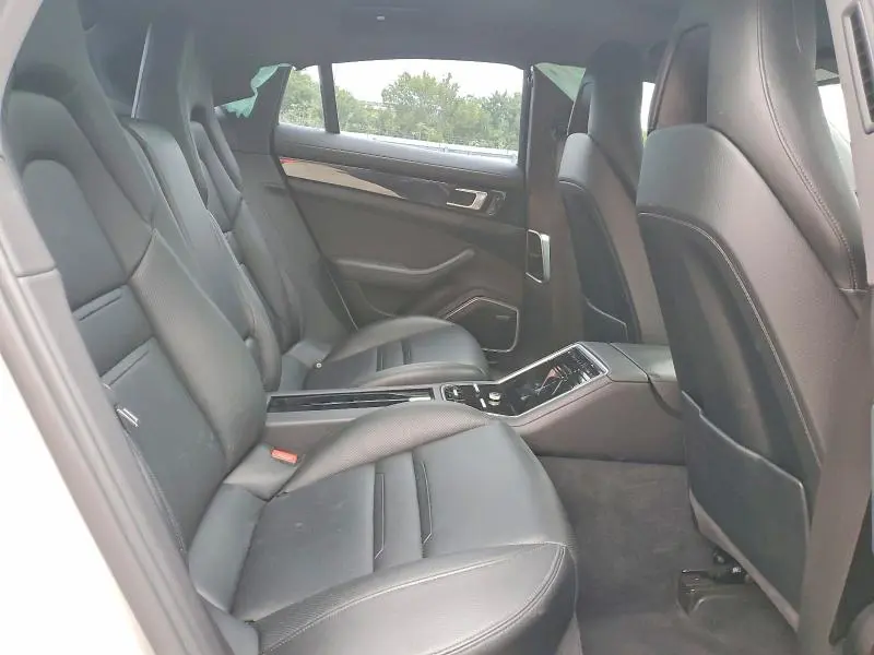 2018 PORSCHE PANAMERA 4S  