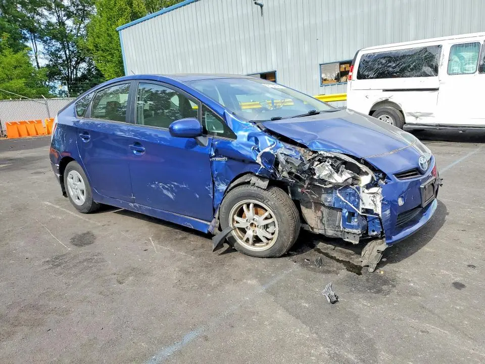 2011 TOYOTA PRIUS FOUR  