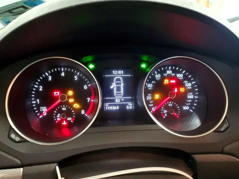 2017 VOLKSWAGEN JETTA SE  