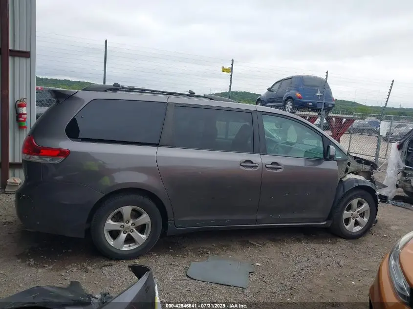 2012 TOYOTA SIENNA LE V6 8 PASSENGER