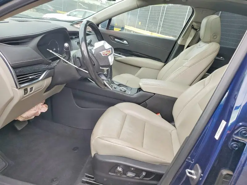 2019 CADILLAC XT4 PREMIUM LUXURY  