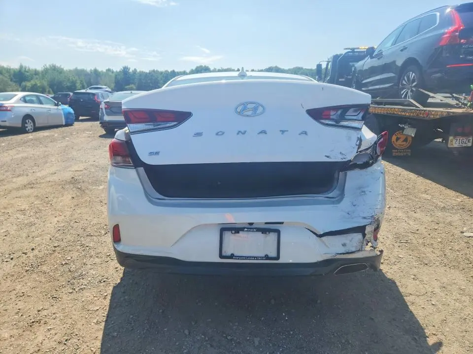 2018 HYUNDAI SONATA SE  