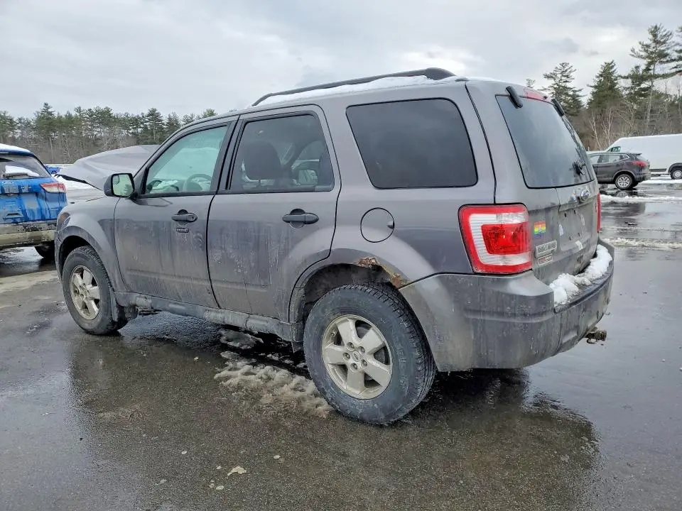 2010 FORD ESCAPE XLT  