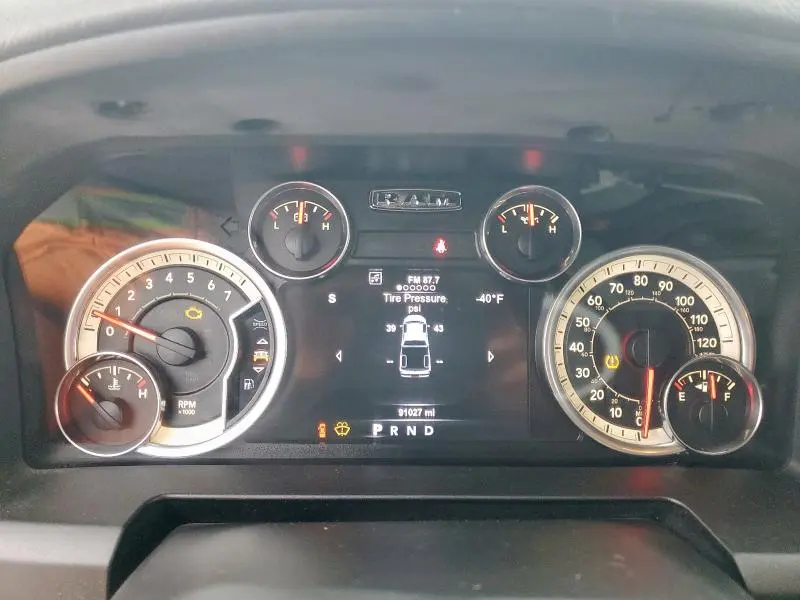 2017 RAM 1500 SLT