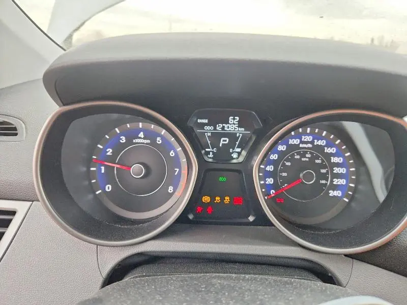 2011 HYUNDAI ELANTRA GLS  