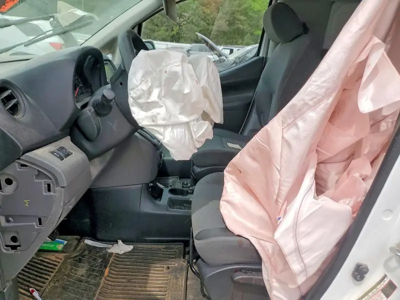 2018 NISSAN NV200 SV  