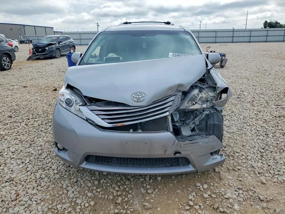2015 TOYOTA SIENNA XLE 8-PASSENGER  