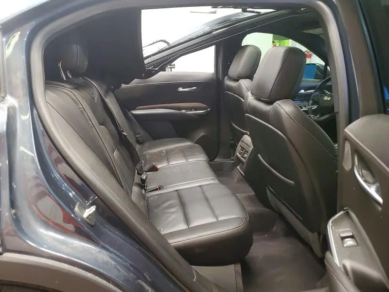 2019 CADILLAC XT4 PREMIUM LUXURY  
