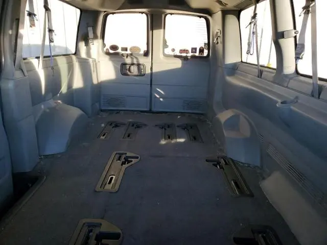 2012 GMC SAVANA G2500 LT  