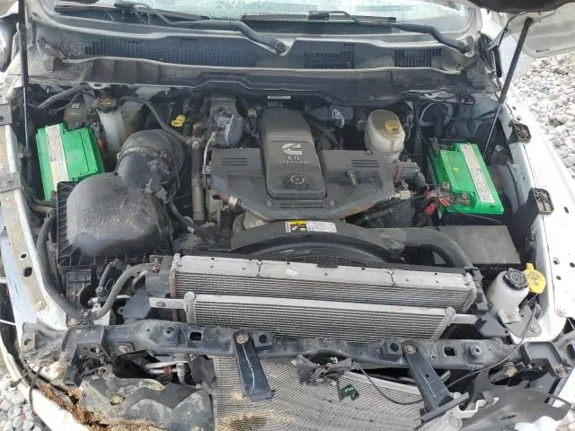 2017 RAM 2500 SLT  