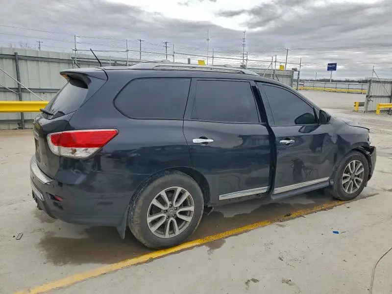 2016 NISSAN PATHFINDER S  