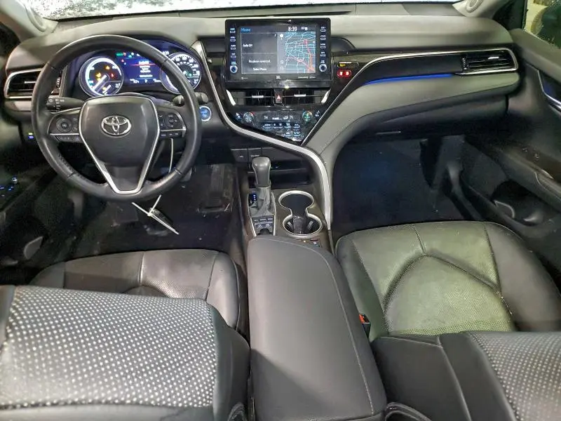 2022 TOYOTA CAMRY XLE  