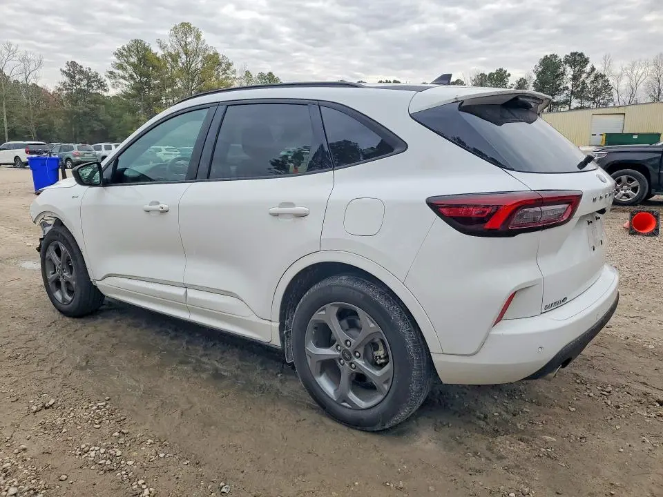 2023 FORD ESCAPE ST LINE  