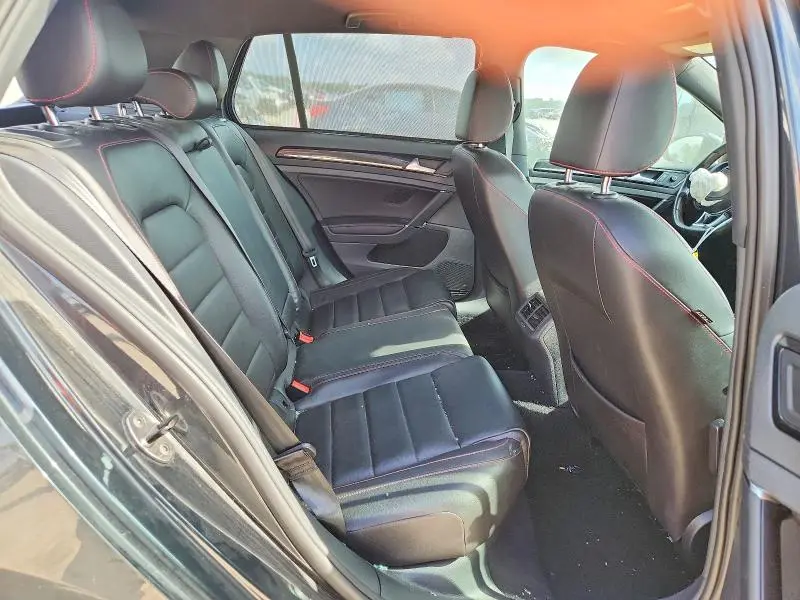 2016 VOLKSWAGEN GTI S/SE  