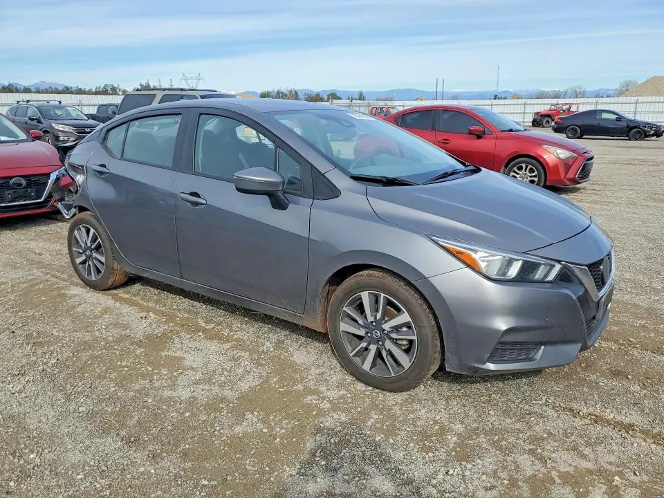 2021 NISSAN VERSA SV  