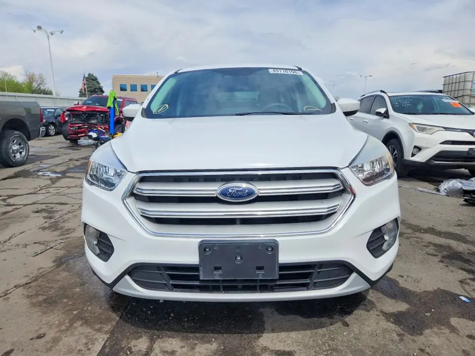 2019 FORD ESCAPE SE  