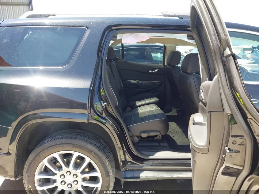 2023 GMC ACADIA AWD DENALI
