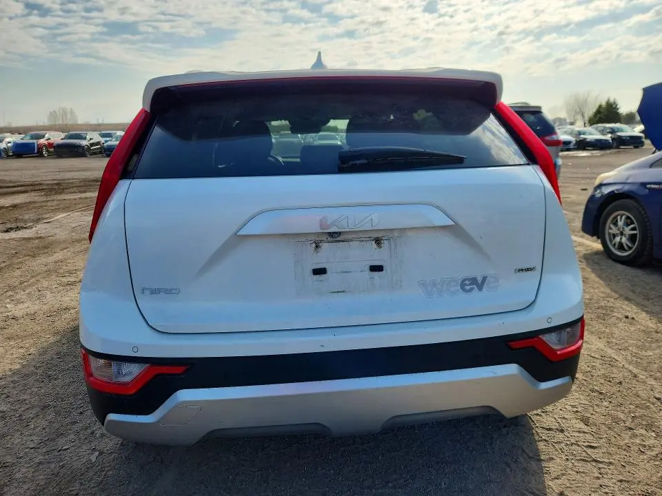 2024 KIA NIRO EX  