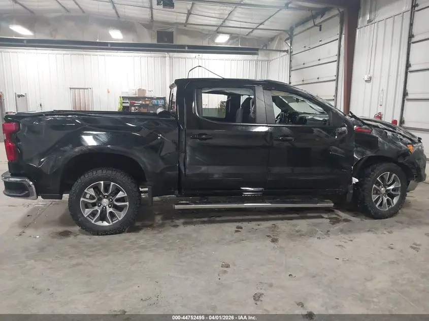 2024 CHEVROLET SILVERADO 1500 4WD  SHORT BED LT
