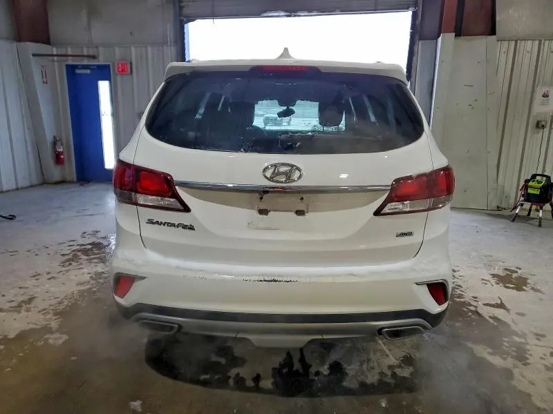 2017 HYUNDAI SANTA FE SE  