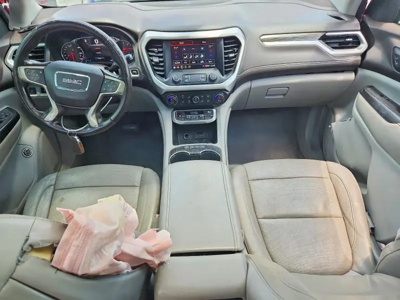 2020 GMC ACADIA SLT  