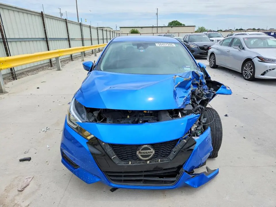 2020 NISSAN VERSA SV  